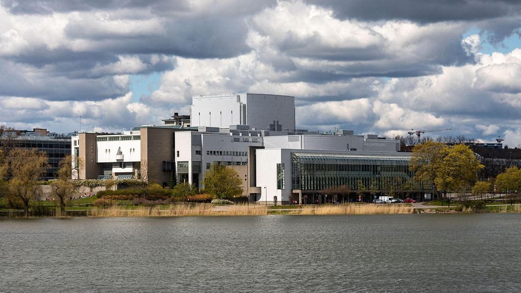 Pelastuslaitos kertoo saaneensa hälytyksen Helsinginkadulle kello 7.16.