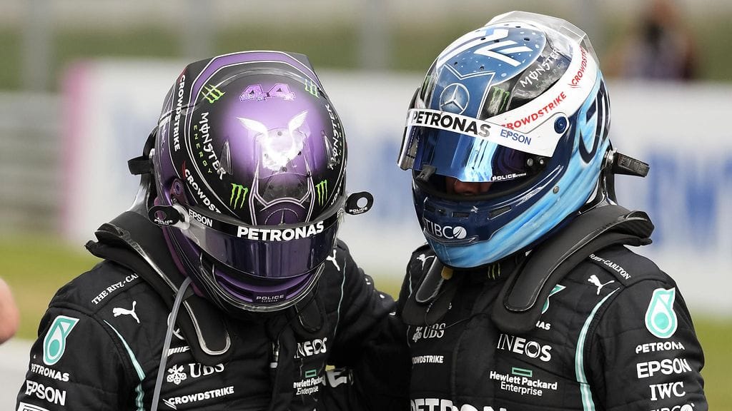 Lewis Hamilton toivoo Valtteri Bottaksen jatkavan tallikaverinaan.