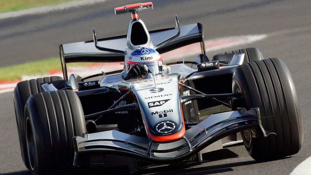 Kimi Räikkönen ajoi McLaren-Mercedes MP4-20:lla vuonna 2005.