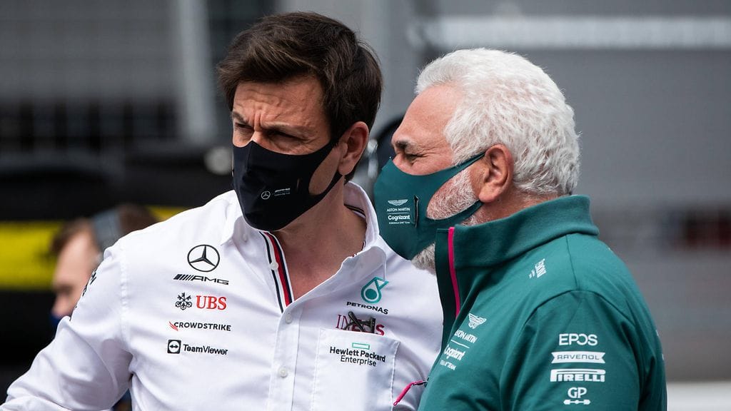 Toto Wolff ja Lawrence Stroll ovat hyvät ystävykset. Strollin johtama Aston Martin -talli käyttää autoissaan Mercedeksen voimanlähteitä.