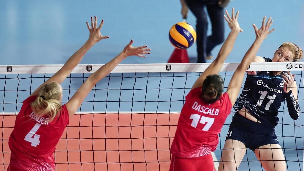 Suomen naisten lentopallomaajoukkue hävisi EM-kisoissa Turkille. Arkistokuva.