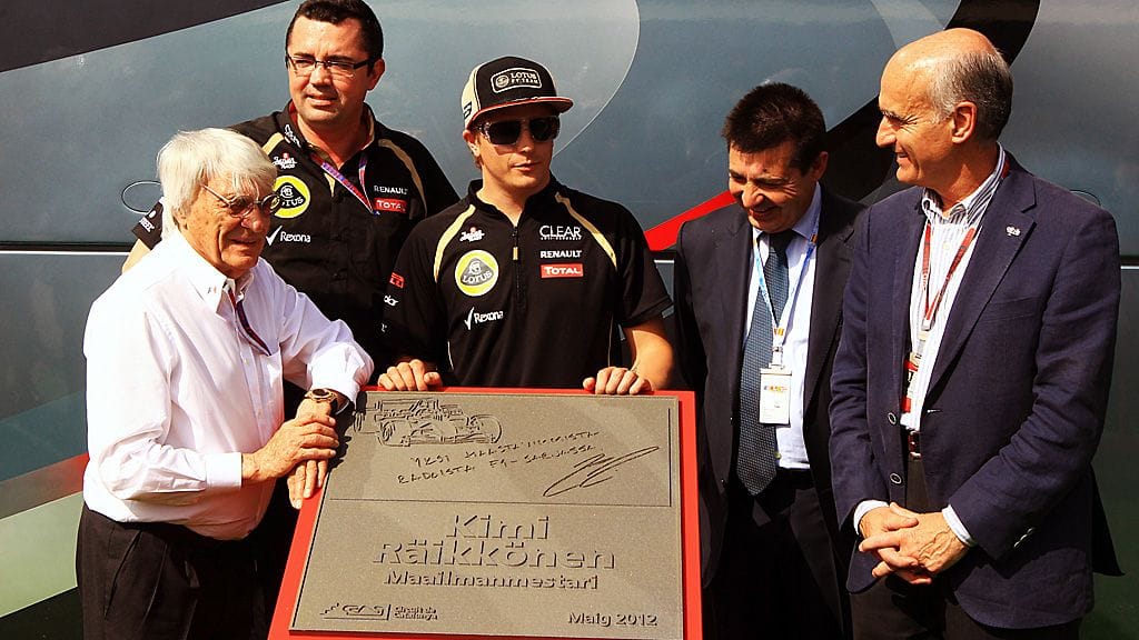 Kimi Räikkösen kunniataulu paljastettiin Barcelonassa