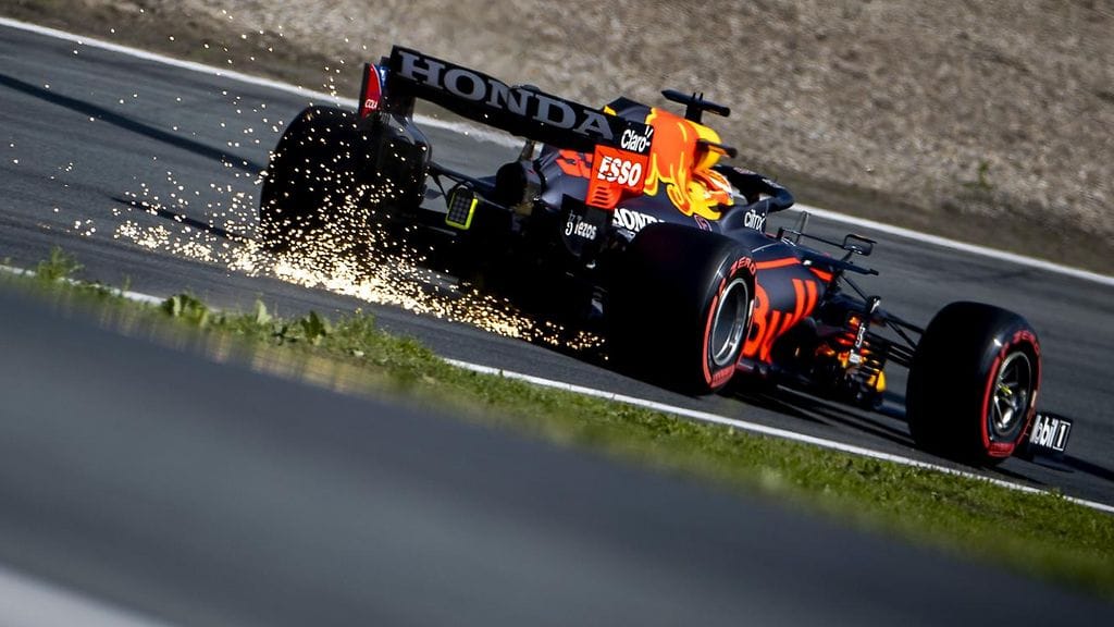 Max Verstappenia uhkaa rangaistus Hollannin GP:ssä.