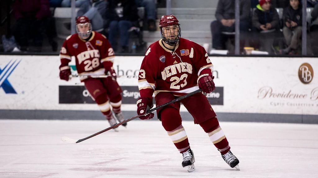 Ennen ammattilaisuraansa Matt Marcinew pelasi Denverin yliopiston joukkueessa.