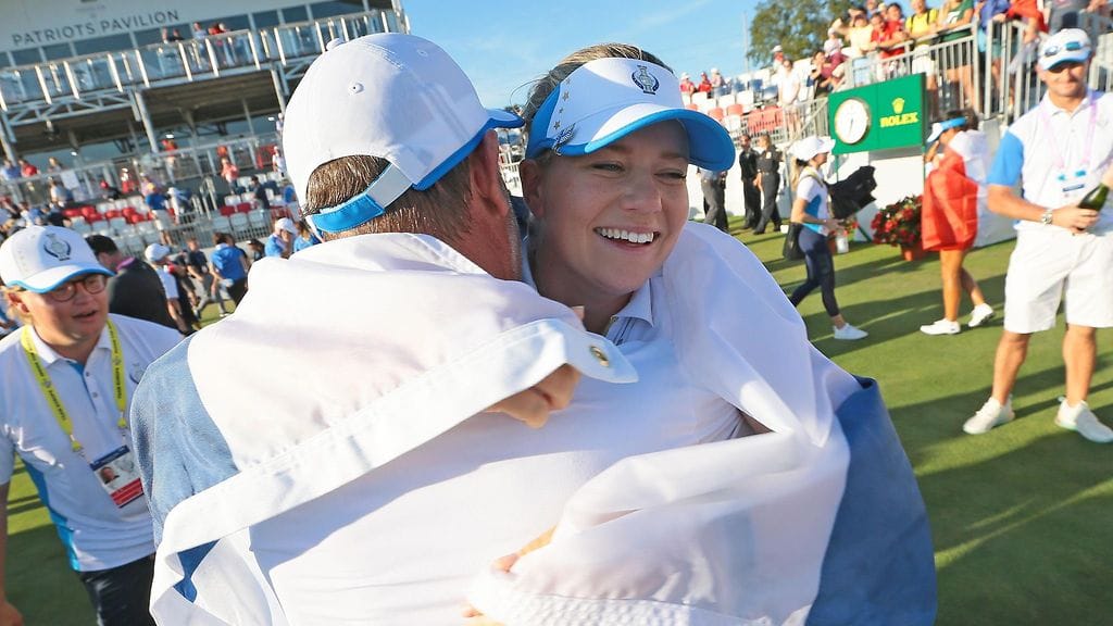 Matilda Castren juhli Solheim Cupin voittoa Ohion Toledossa.