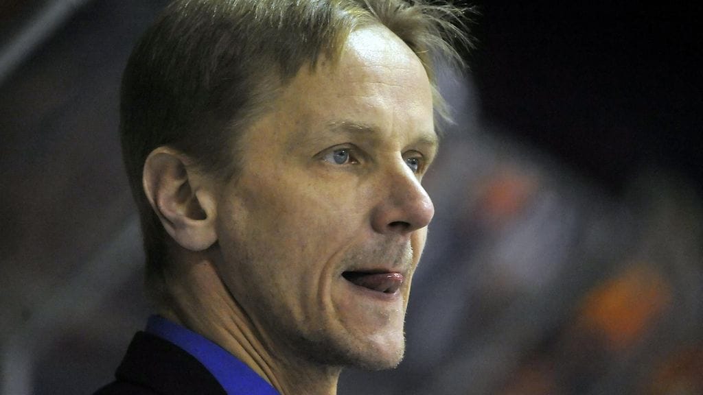 Ennen tehtäviään Jääkiekkoliitossa Harri Ahola työskenteli jääkiekkovalmentajana.