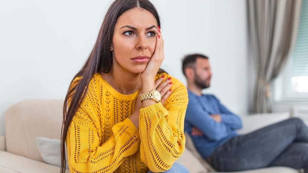 Pariterapiaan voi hakeutua myös yksin tai eron jälkeen. Kuvituskuva.