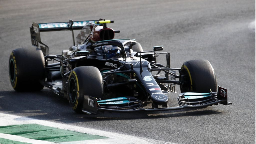 Valtteri Bottas tekee nousua Italian GP:ssä.