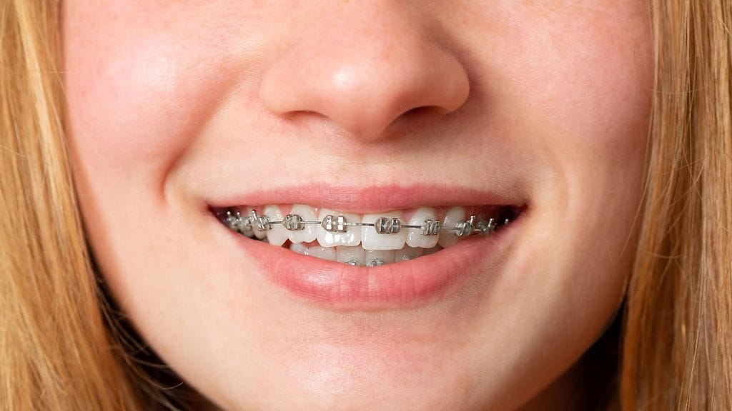 shutterstock_1937663575