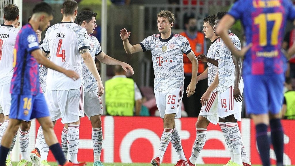 Thomas Müller tuuletti viimeistelemäänsä Bayern Münchenin avausmaalia Barcelonaa vastaan.