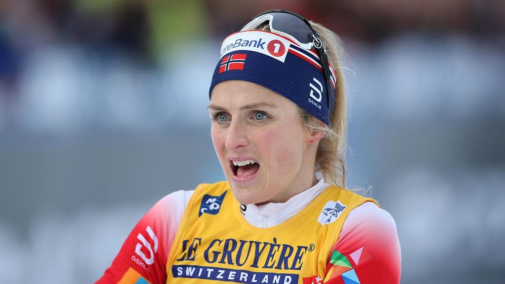 Therese Johaug oli tyrmäävän ylivoimainen kauden ensimmäisessä kisassaan.