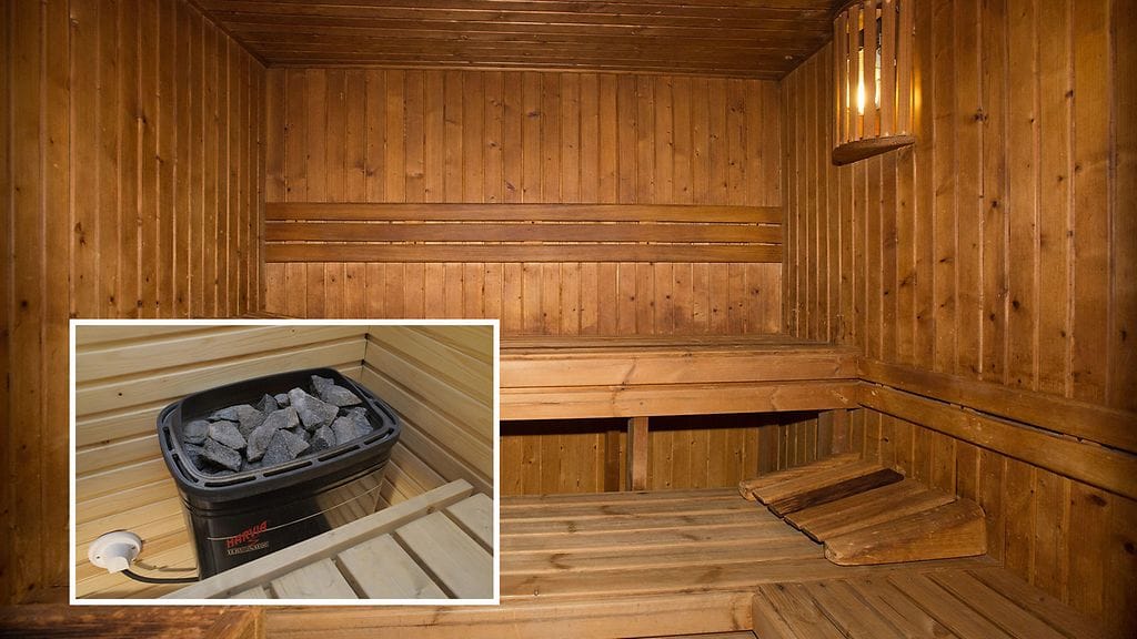 Rikoksesta syytetyn kaverin mukaan saunominen oli humalaisen syntymäpäiväsankarin oma idea. Kaverin ei katsottu syyllistyneen rikokseen, vaikka hän jätti nukkuvan miehen lauteille. Kuvituskuva.