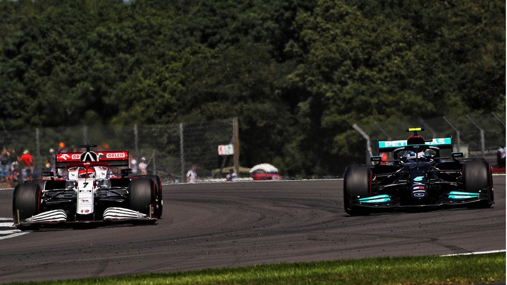 Alfa Romeolla ajava Kimi Räikkönen kisaa viimeistä kauttaan F1-sarjassa.