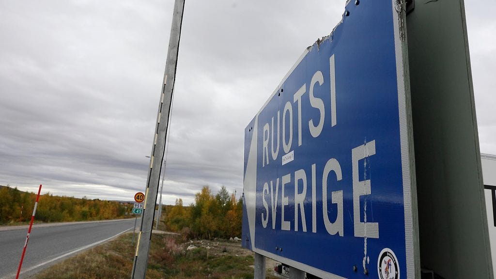 Ruotsin maahanmuuttoviranomaiset ovat joutuneet kyseenalaiseen valoon tehtyään päätöksen Ruotsissa syntyneen kolmevuotiaan pojan karkottamisesta Nigeriaan.