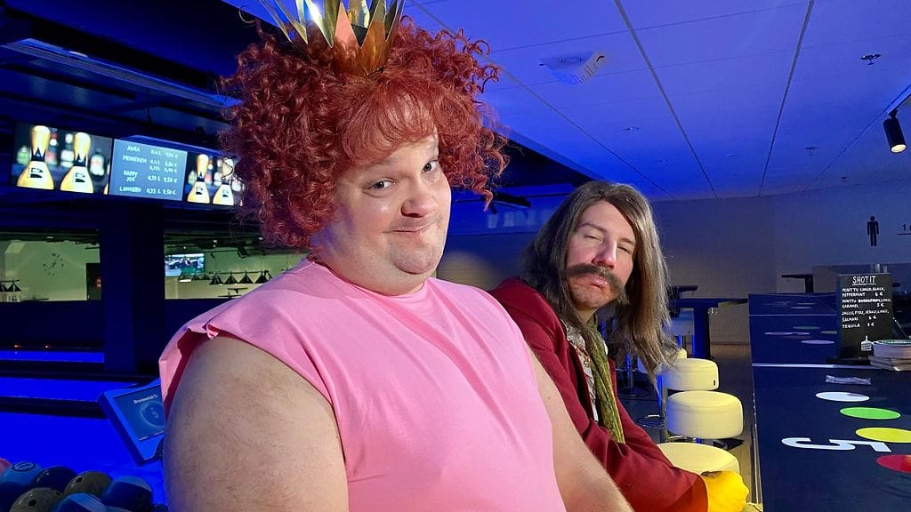 Kalle Lamberg ja Aku Hirviniemi Posse Tanhupallo-parodiassa.