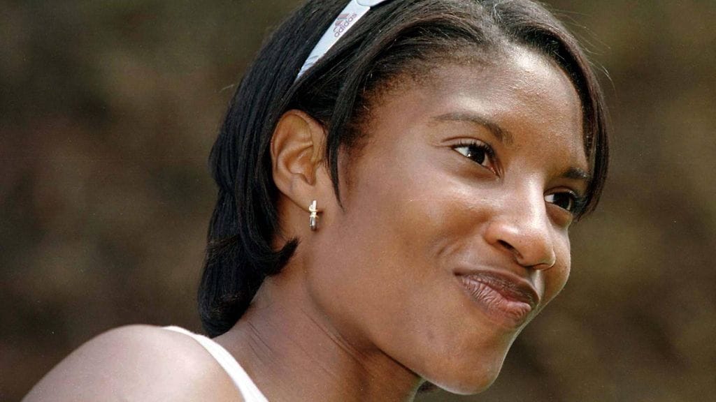 Seitsenottelun olympiavoittaja Denise Lewis kuuli olympialaisissa myös seksin ääniä.