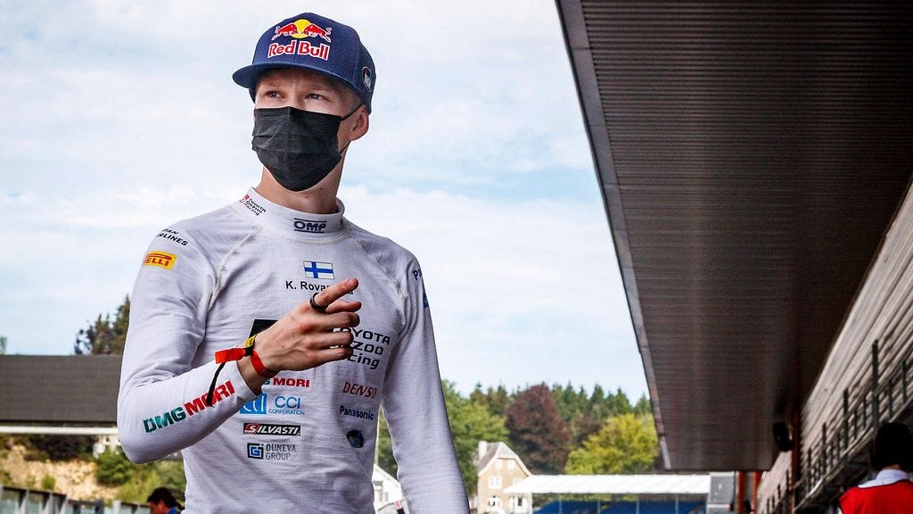 Tässä etsitään voittovauhtia: Kalle Rovanperä hurjasteli Toyotallaan Suomen MM-rallin maisemissa