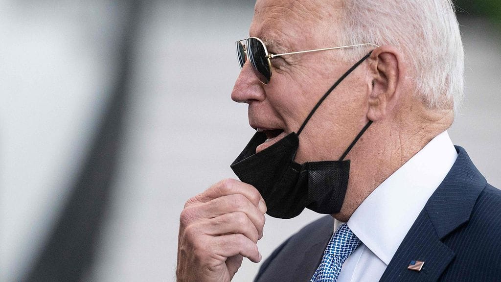 Yhdysvalloissa presidentti Joe Biden ei kannata koronasulkuja vastauksena virustartuntojen määrän nopeaan kasvuun.