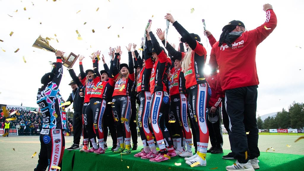 Porin Pesäkarhut juhlivat Suomen mestaruutta 2021!