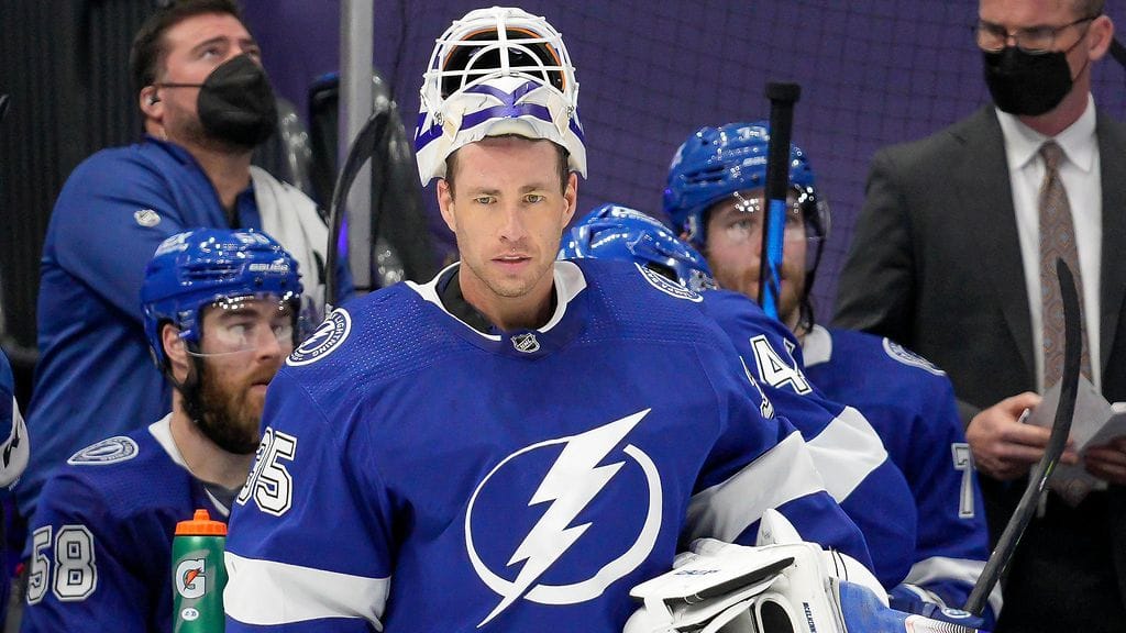 Curtis McElhinney lopettaa pelaajauransa.