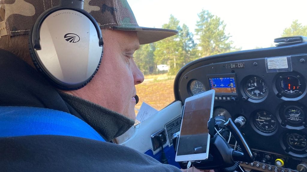 Timo on hankkinut pienkoneen ja harrastanut lentämistä vuodesta 2018.