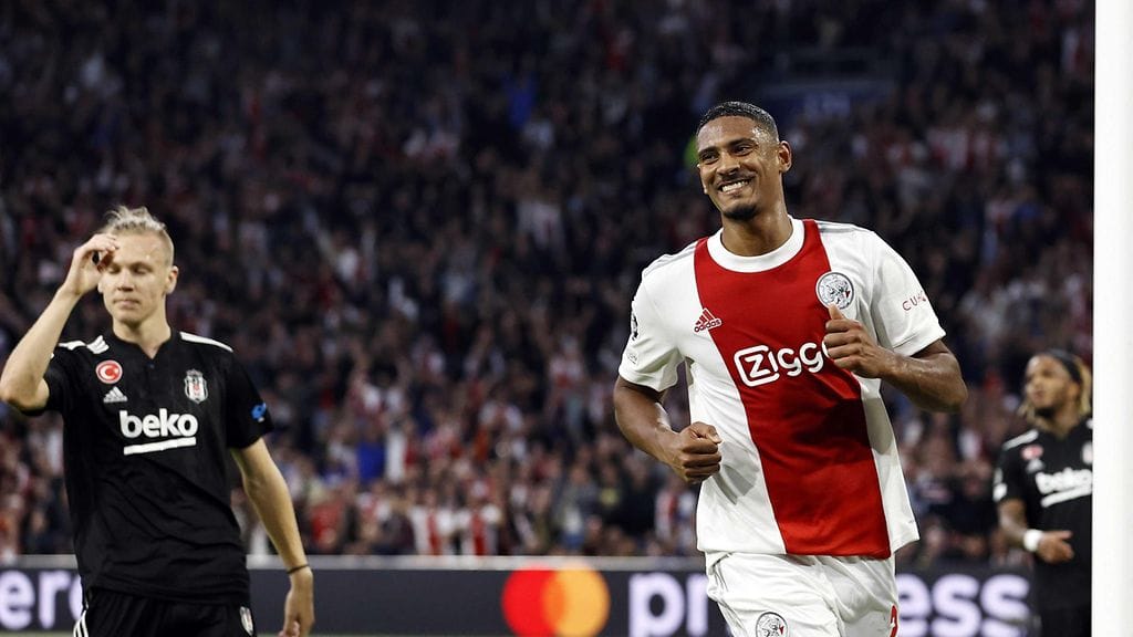 Ajaxin Sébastien Haller osui nyt Mestarien liigassa Besiktasia vastaan.