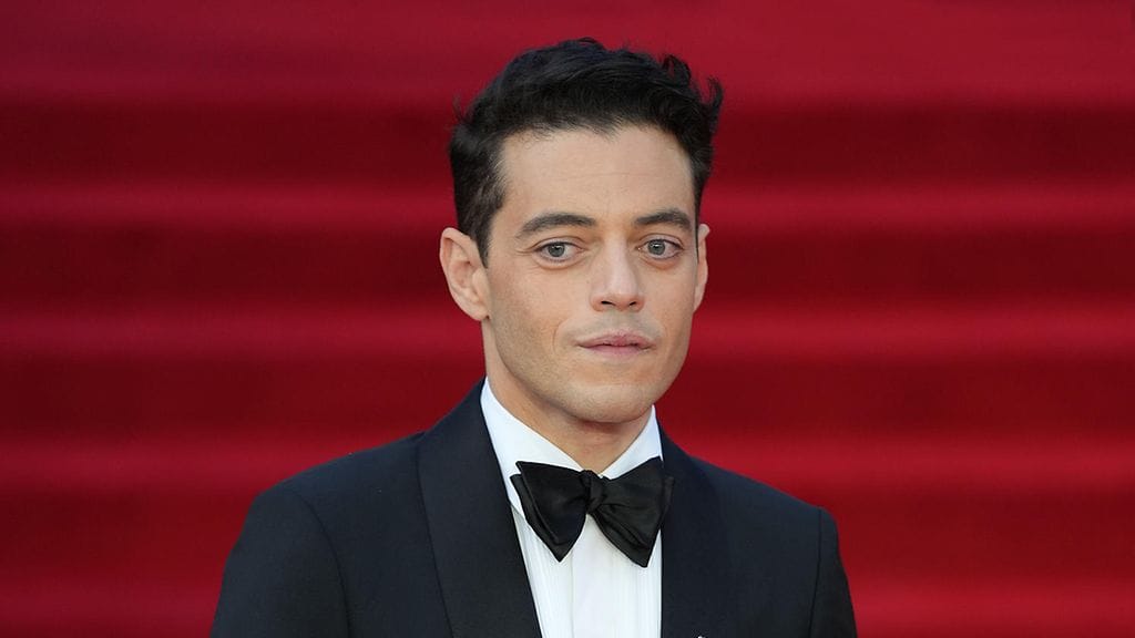 Rami Malek koitti horjuuttaa Herttuatar Catherinen hillittyä ulkokuorta.