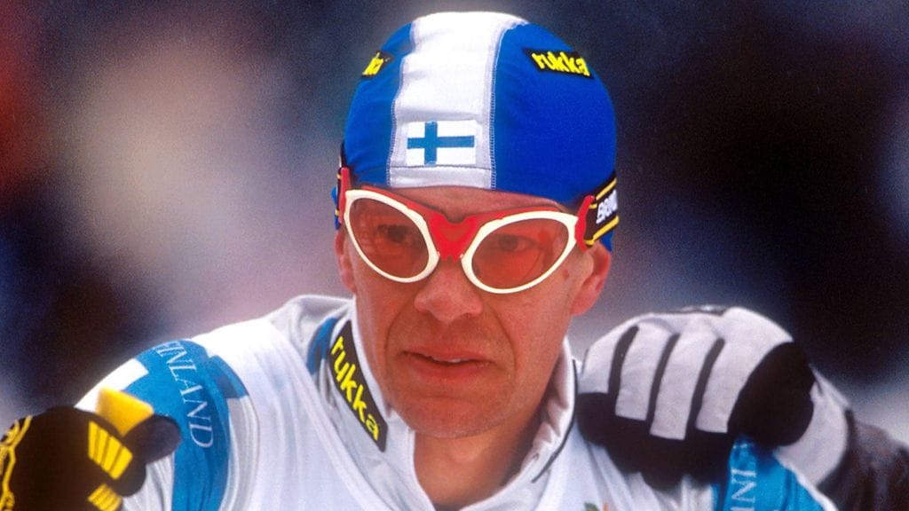 Jari Isometsän elämäkertakirjassa kerrotaan Harri Kirvesniemen jekusta.