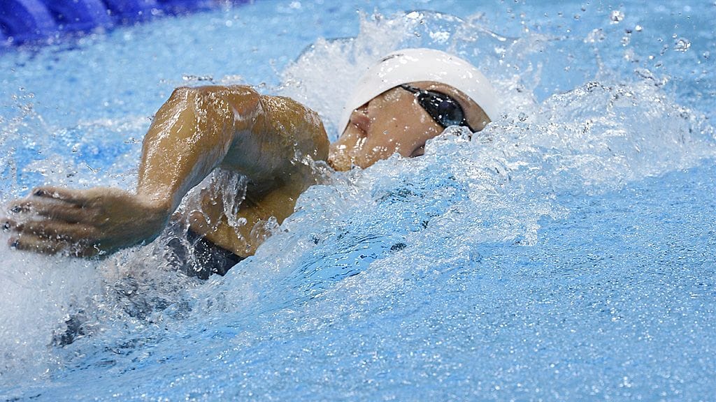 Hanna-Maria Seppälä ui Suomen ankkurina.