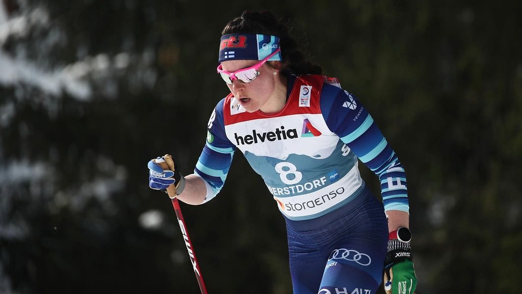 Krista Pärmäkoski ei riisu maskia sisätiloissa kauden aikana.