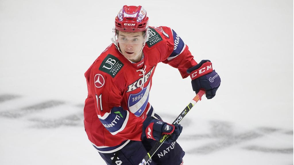 Leevi Teissalaa taklattiin päähän.