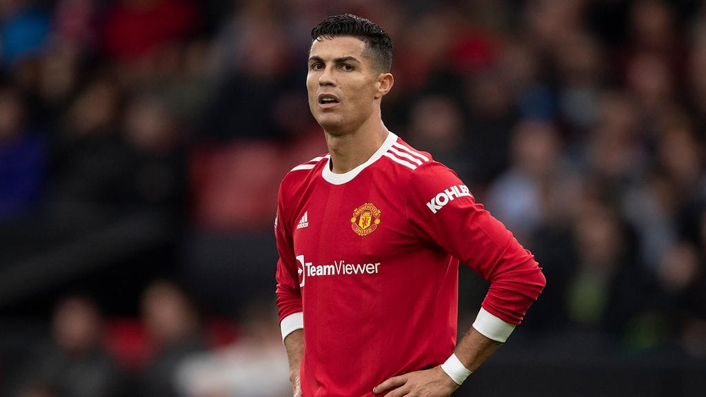 Cristiano Ronaldo ja Habib Nurmagomedov mittailivat toisiaan huumoripätkässä.