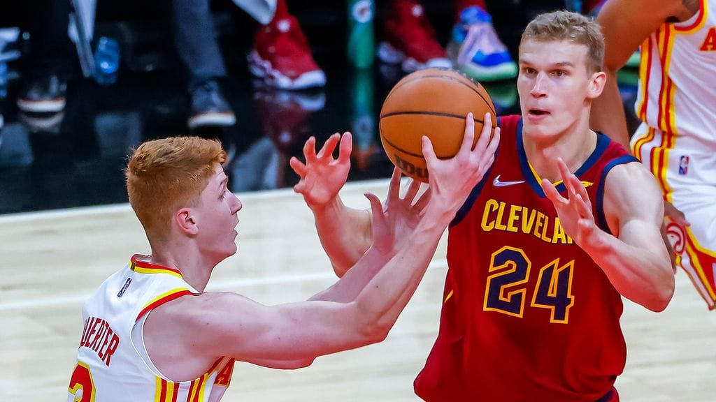 Lauri Markkanen pussitti 11 pistettä ja antoi kolme koriin johtanutta syöttöä. Pelitilanneheitoista upposi viisi seitsemästä.