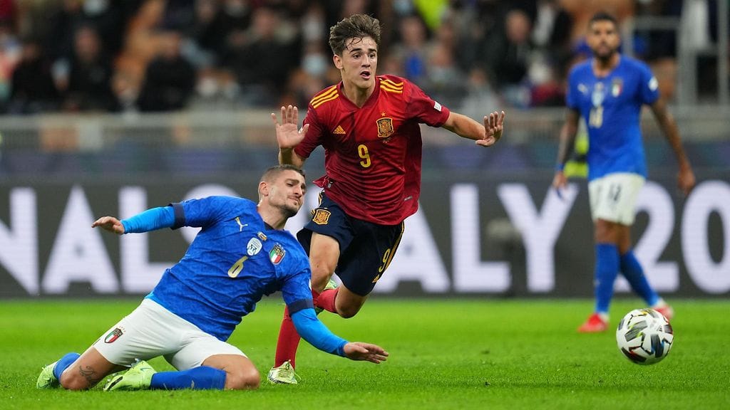 17-vuotias Gavi loisti Espanjan keskikentällä Italiaa vastaan.