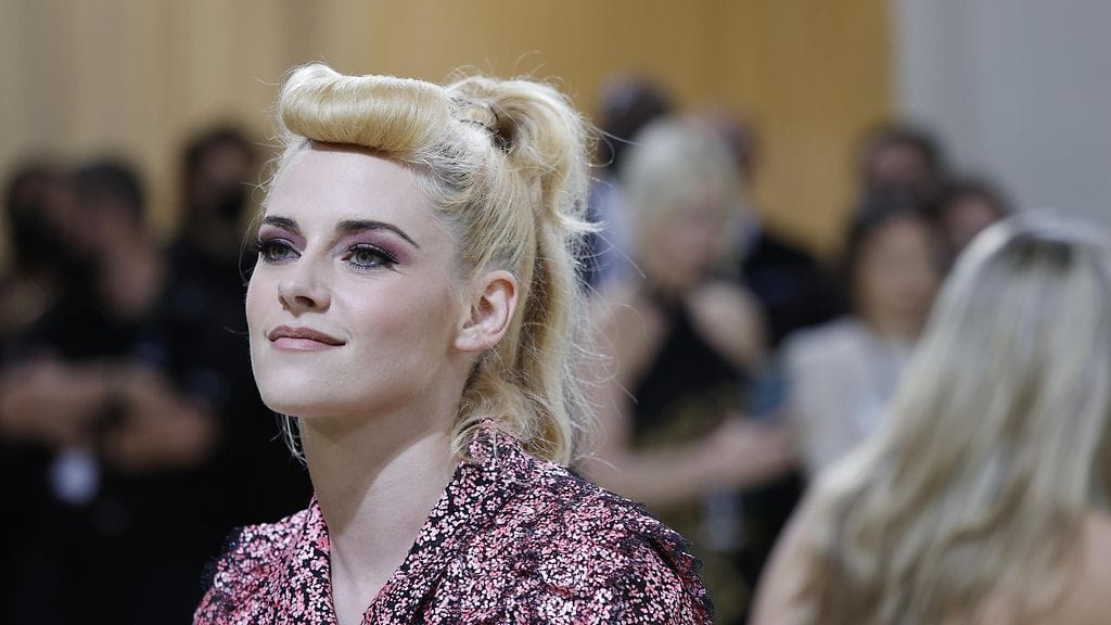 Kristen Stewart näyttelee tulevassa Spencer-elokuvassa edesmennyttä prinsessa Dianaa.