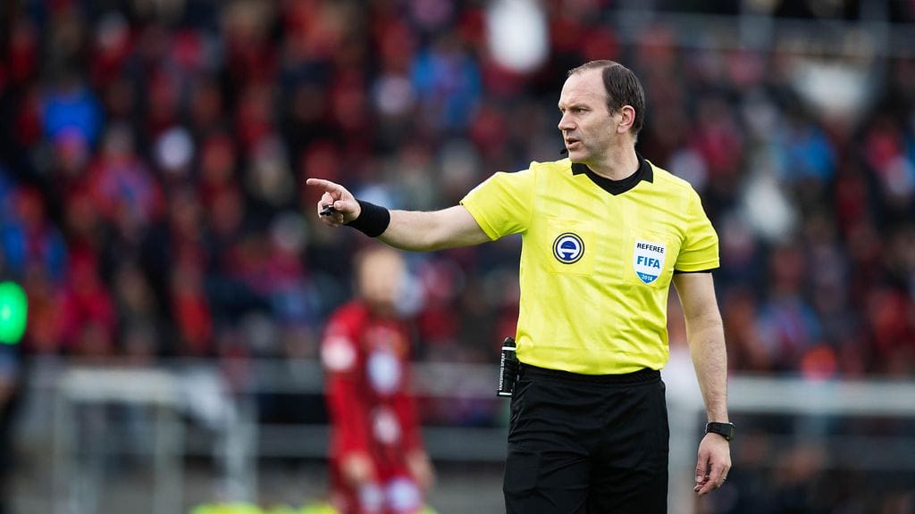 Entinen huipputuomari Jonas Eriksson julkaisee kirjan, jossa kertoo kokemiaan kauhuuksia uransa varrelta.