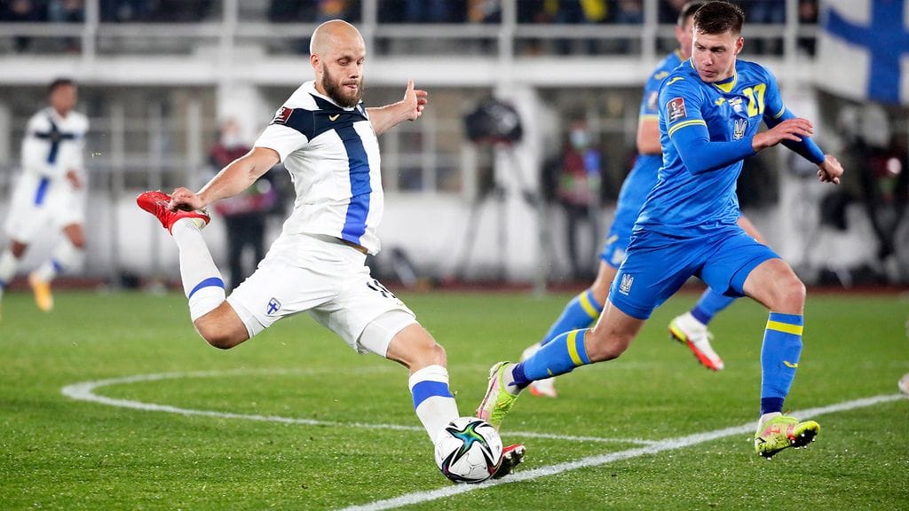 Teemu Pukki nousi miesten jalkapallomaajoukkueen kaikkien aikojen maalintekijäksi.