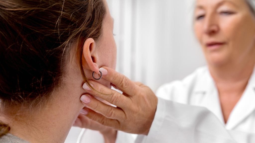 Patti on imusolmukesyövän tavallisin oire. Kuvituskuva.