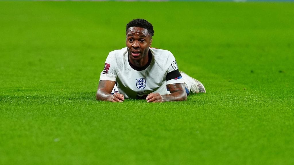 Englantilaistähti Raheem Sterling on lähtökuopissa seurassaan Manchester Cityssä.