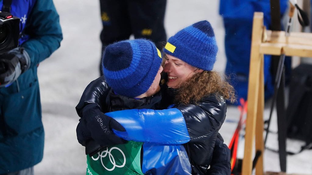 Olympiavoittajat Jesper Nelin ja Hanna Öberg olivat vielä Pyeongchangin olympiakisoissa lämpimissä tunnelmissa keskenään.