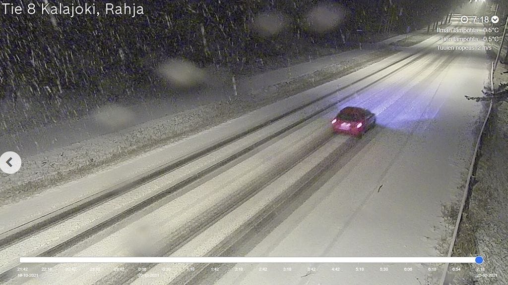 Kelikameran kuvaa Kalajoelta kello 7.18. Kuvan auto ei liity onnettomuuteen.