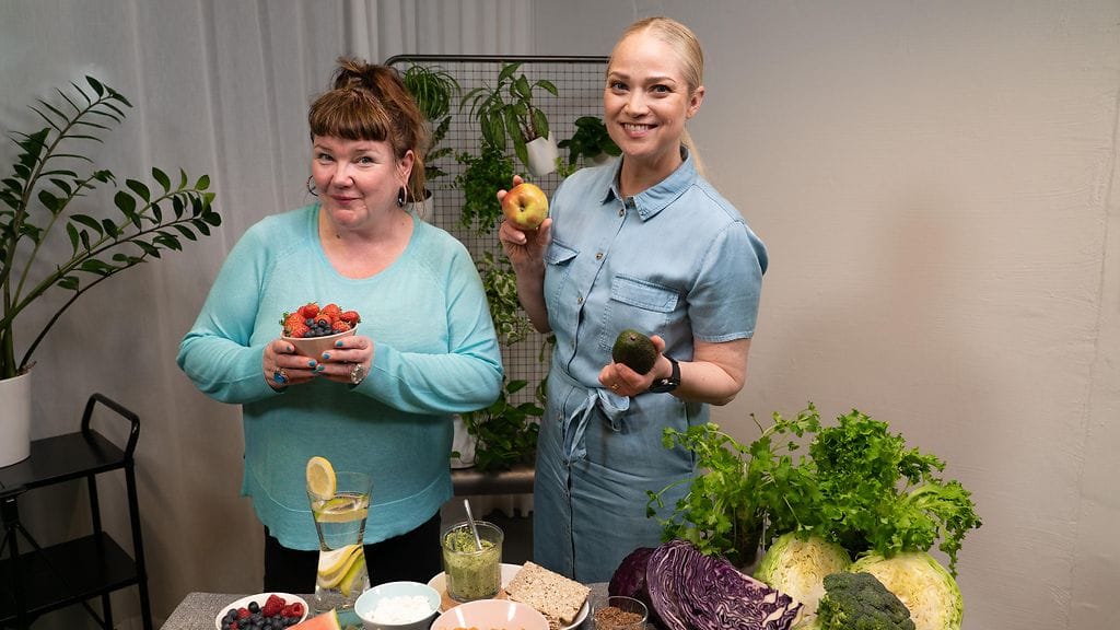 olet_mita_syot_s4_eps5_Minna_KivelC3A4_Pippa_Laukka_06