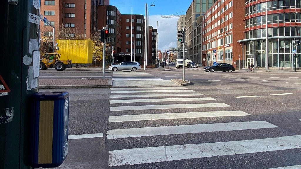 Risteys, liikennevalot, tyhjää