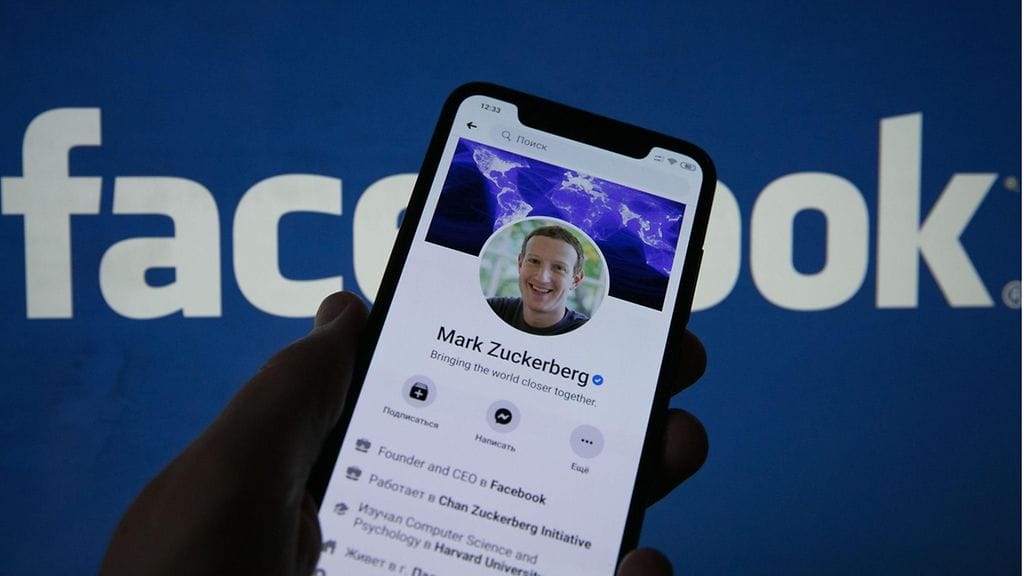 Metan toimitusjohtaja Mark Zuckerbergia vastaan on esitetty syytöksiä muun muassa siitä, että hän ”teki sensuurista liiketoimintamallin”.