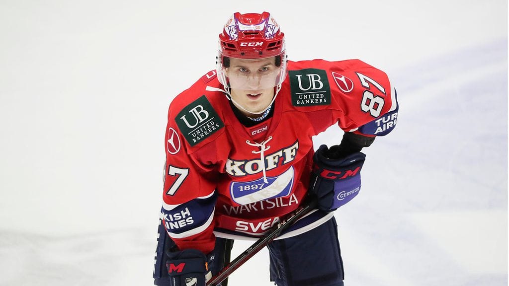 Terry And edusti vielä viime kaudella HIFK:ta.