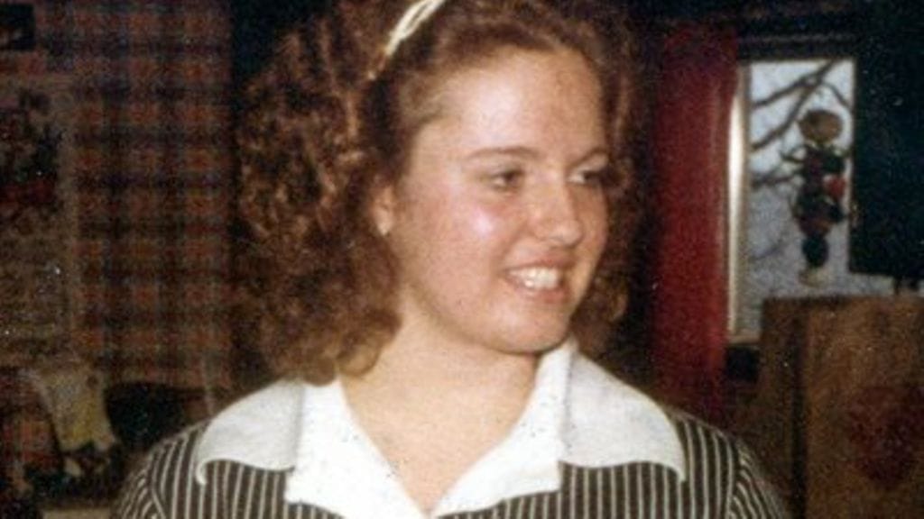 Robin Pelkey kuvattuna juuri ennen kuin hän täytti 18. Vain vuotta vanhempana hän joutui pahamaineisen sarjamurhaajan surmaamaksi Alaskan erämaassa.