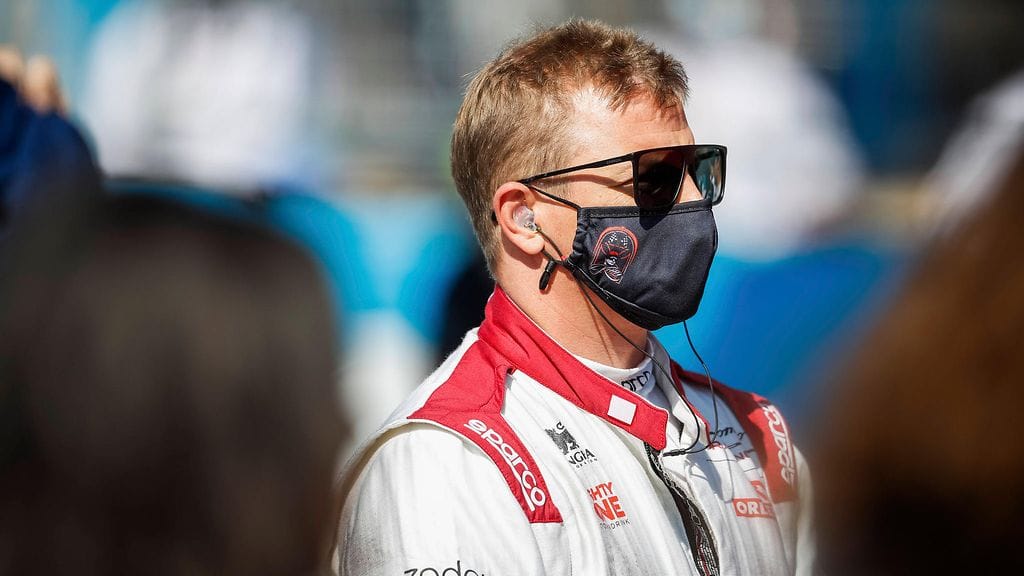 Kimi Räikkönen sai varsin erikoisen viestin.