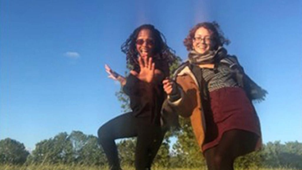 Bibaa Henry ja Nicole Smallman puistossa ennen murhia 6. kesäkuuta 2020.