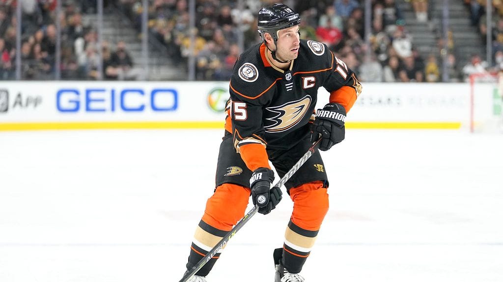 Ryan Getzlaf on nyt Teemu Selänteen rinnalla Anaheim Ducksin kaikkien aikojen pistetilastossa.