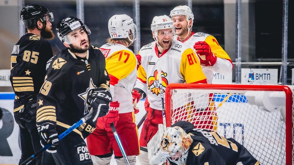 Jokerit ilakoi Admiral Vladivostokin kustannuksella.